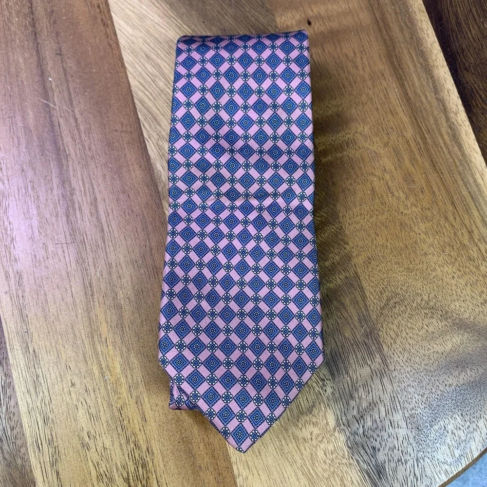 Yves Saint Laurent Tie Mens Pink Blue Silk Geometric Diamond Pattern‎ Made USA